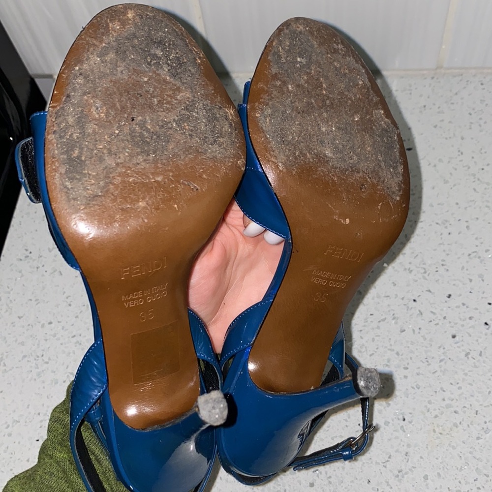 Fendi Designer Vintage Patent Leather Heel Shoes Sandals in Navy - Picture 5 of 7
